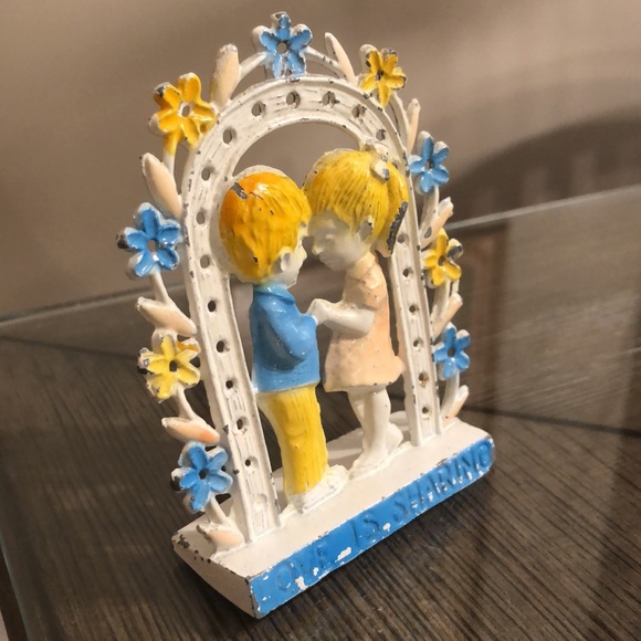 Vintage Retro Revere Mfg Metal Earring Holder Stand "Love Is Sharing" - Picture 3 of 13